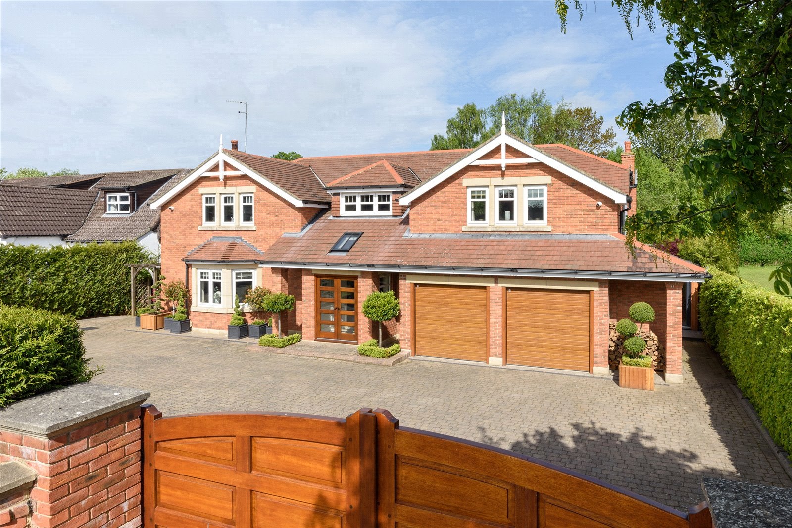 House Middle Drive in Ponteland