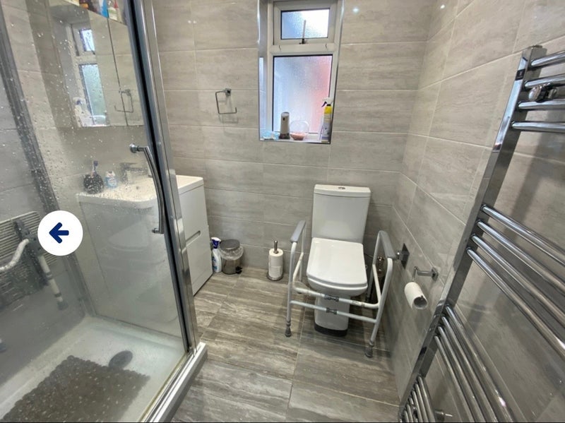 Room Lancaster Place in Greater London