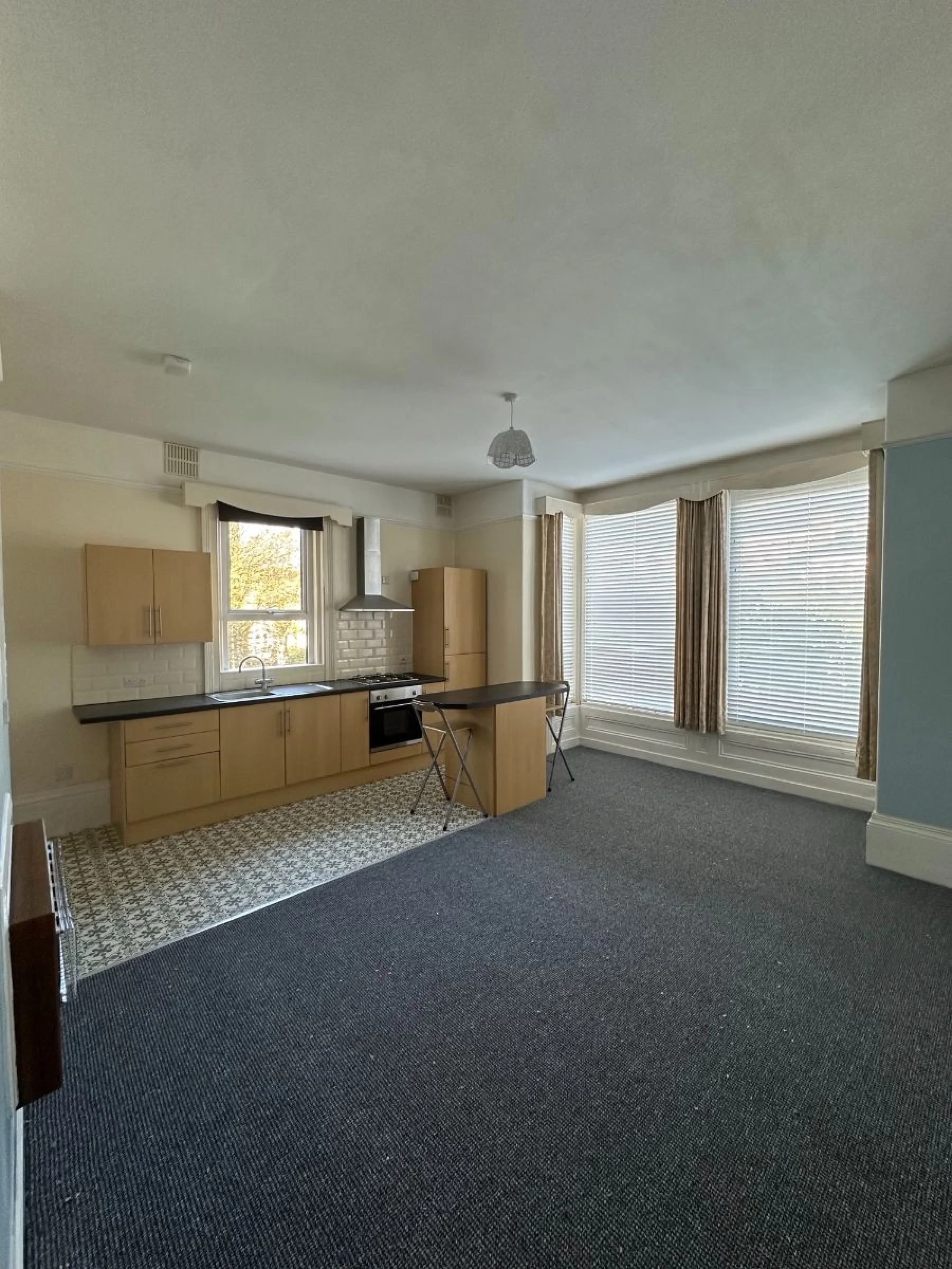 Flat Westbourne Grove in Scarborough