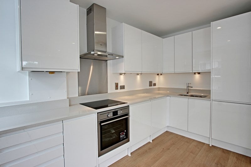 Flat London Road in Greater London