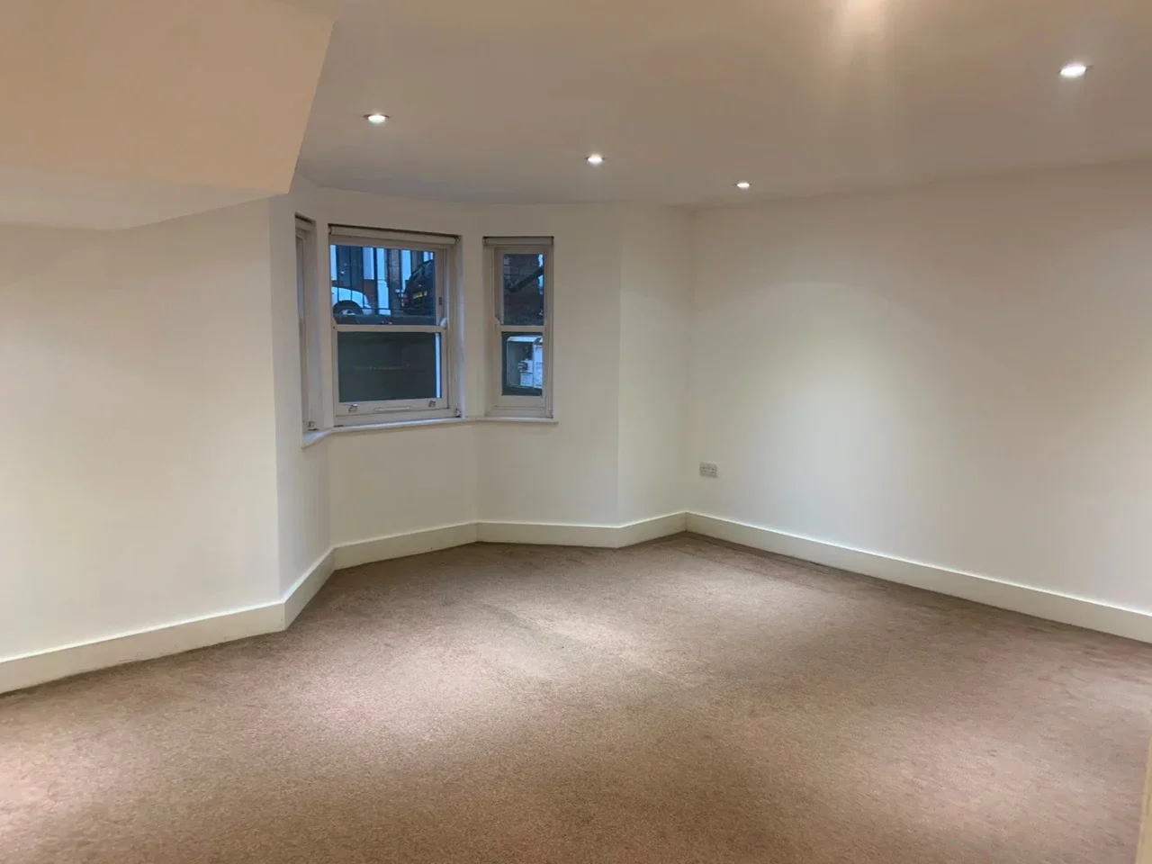 Flat Reighton Road in Greater London