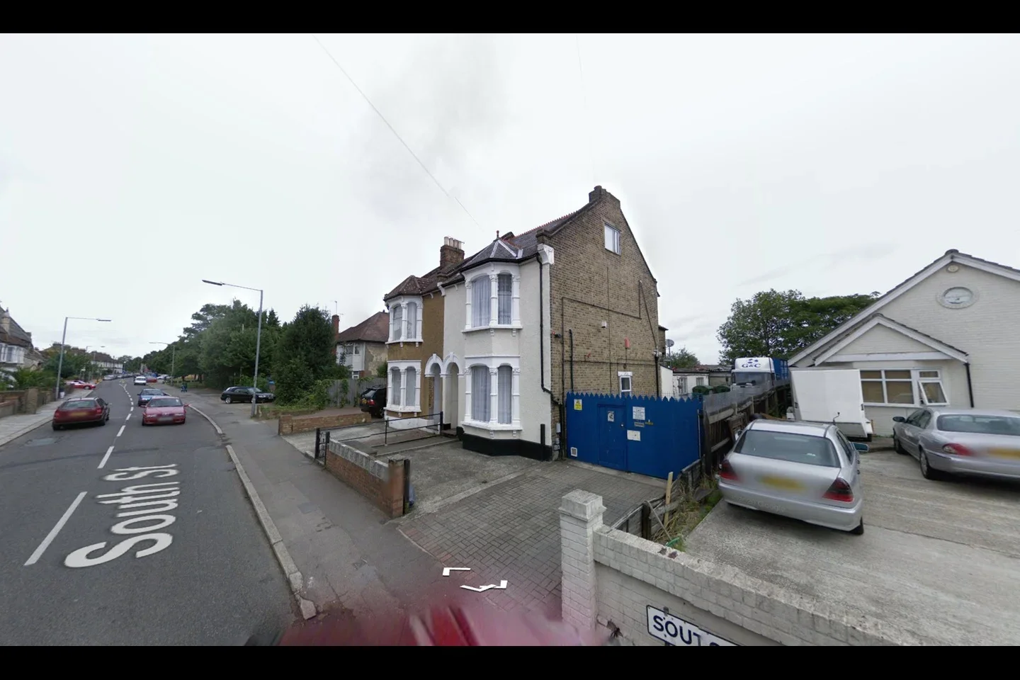 Flat South Street in Greater London