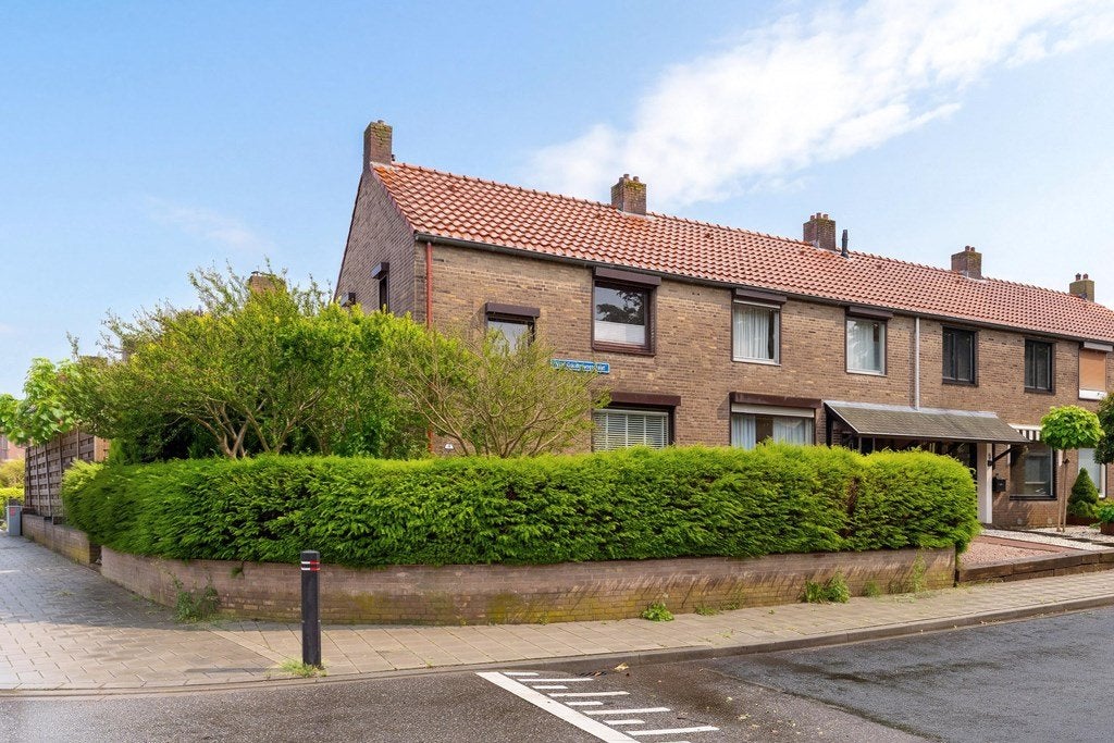 Huis Van Goudoeverstraat 1 in Geleen