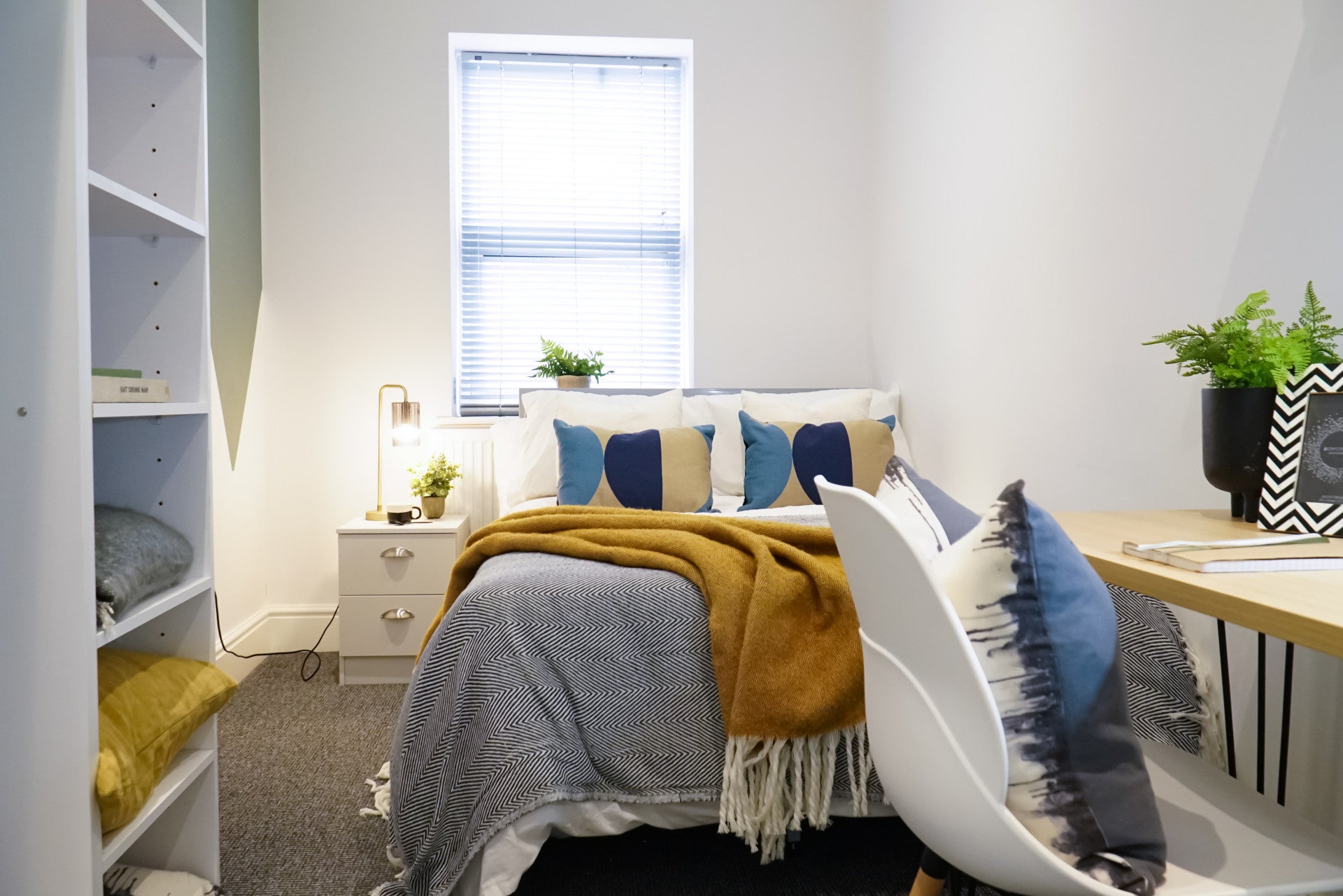 Room Driffield Street in Manchester