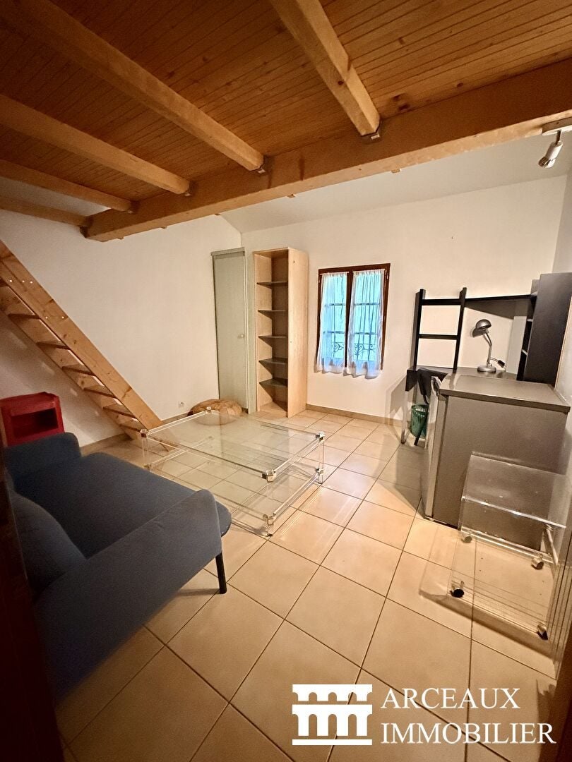 Room Place des Martyrs-de-la-Résistance in Montpellier