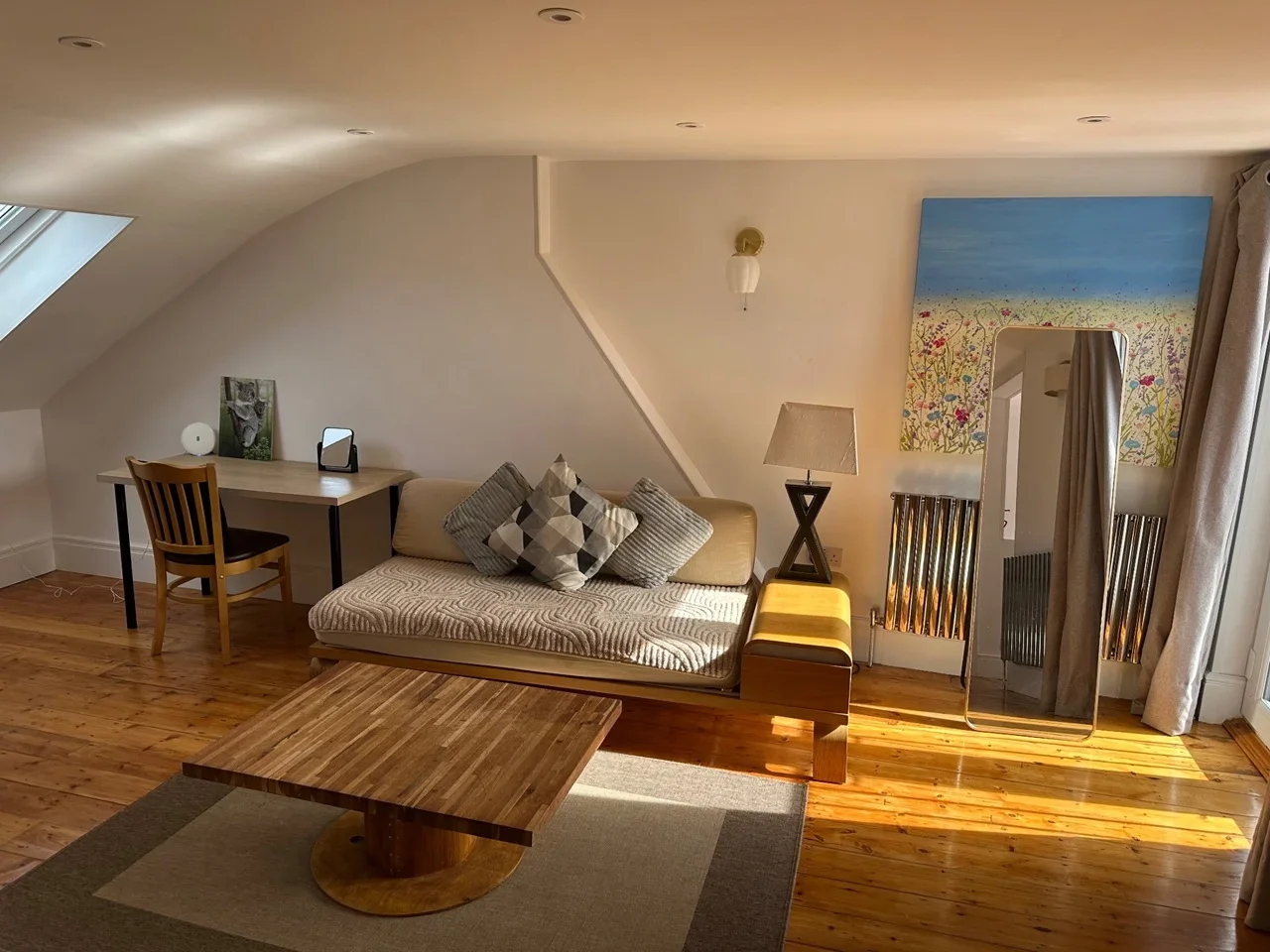 Flat Hazeldean Road in Greater London