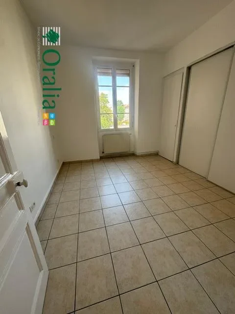 Flat Rue Louis Becker in Villeurbanne