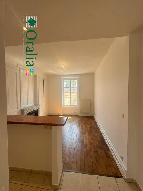 Flat Rue Louis Becker in Villeurbanne