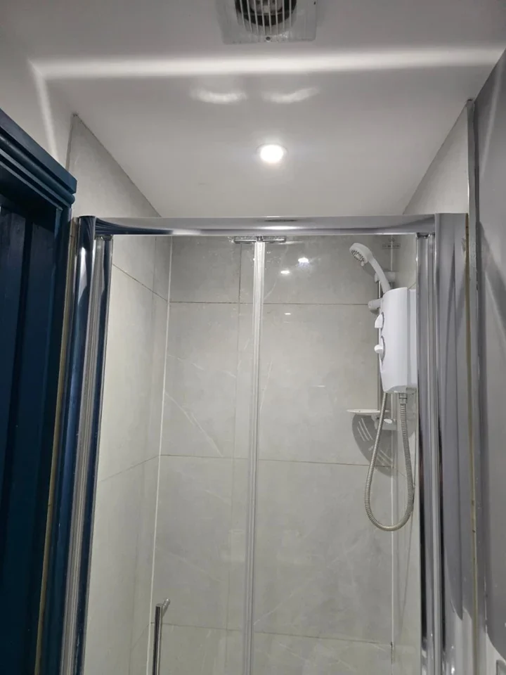 Room Keel Drive in Slough