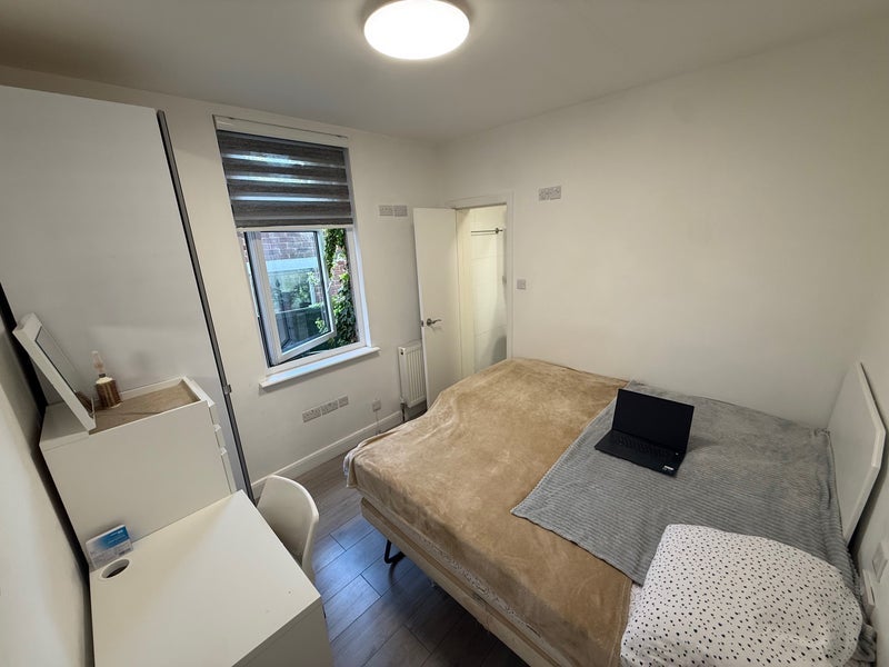 Room Noel Road in Greater London