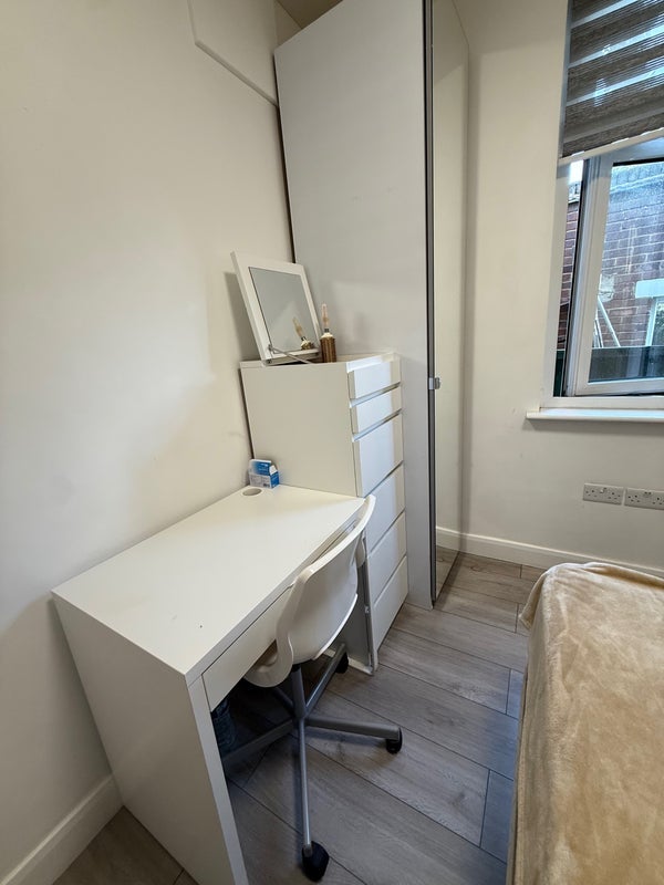 Room Noel Road in Greater London
