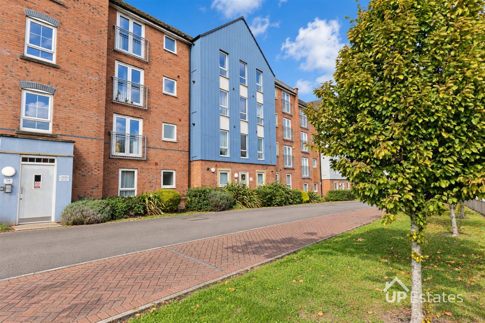 Flat Foleshill Road in Coventry
