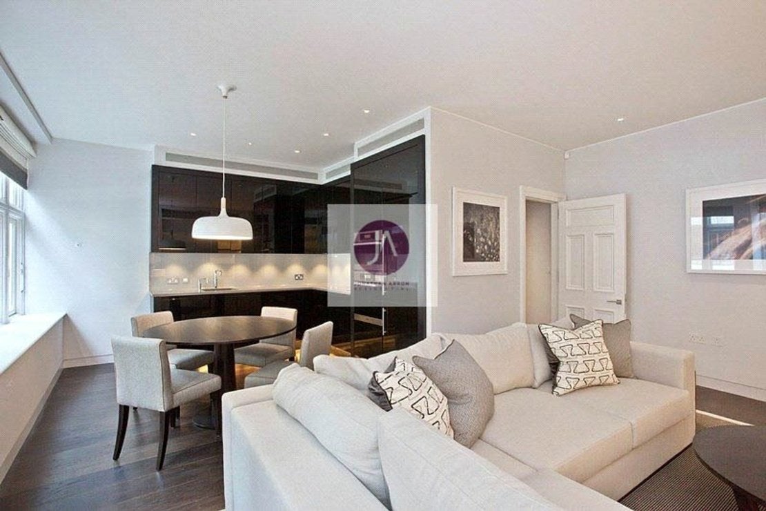 Flat Duke Street in City of Westminster