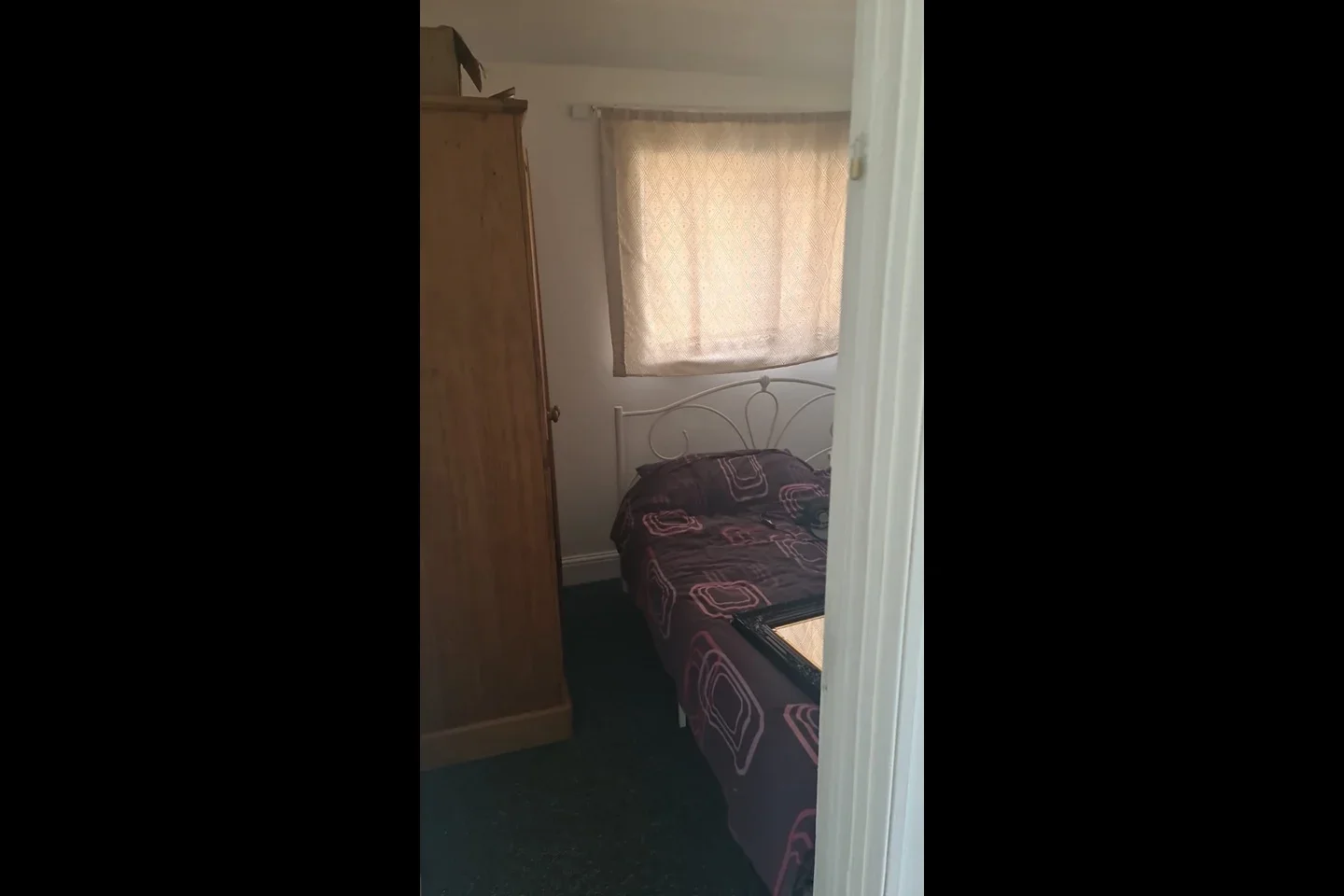 Room Neasham Road in Greater London
