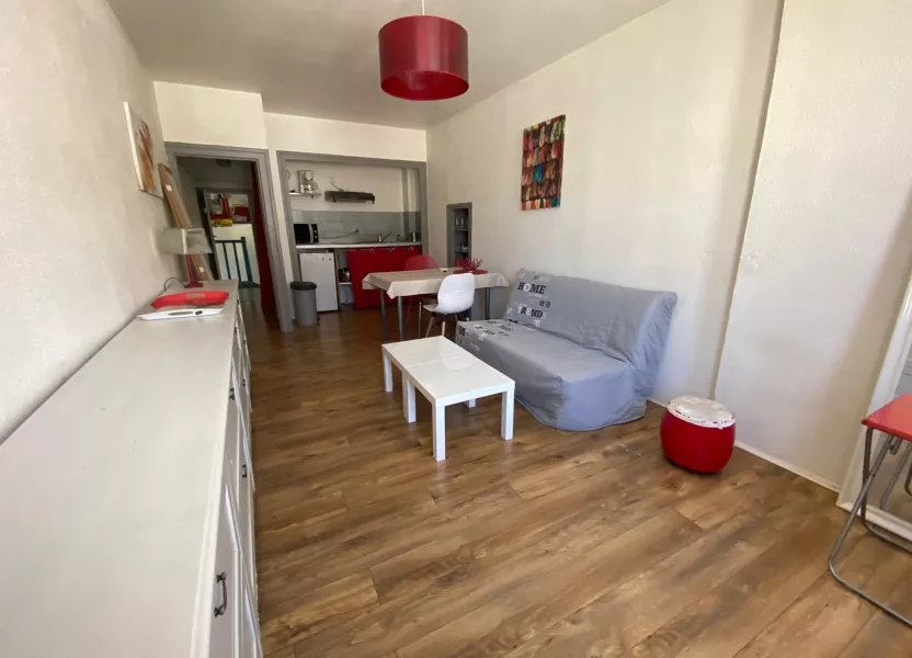Flat Rue Léonce Vieljeux in La Rochelle