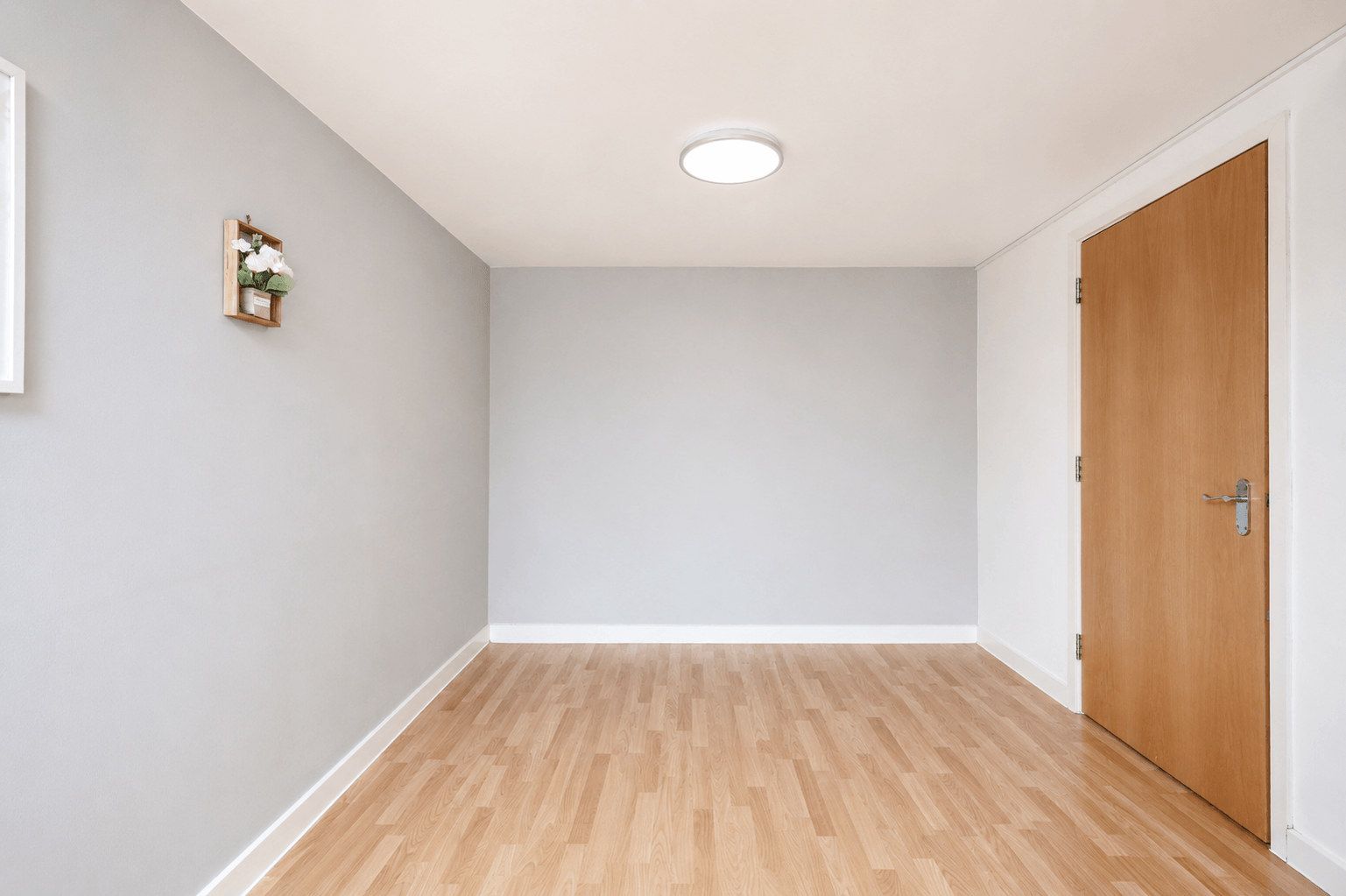 Flat Lawford Mews in Bristol