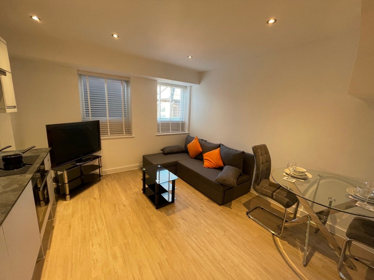 Flat Bellfield Road in High Wycombe