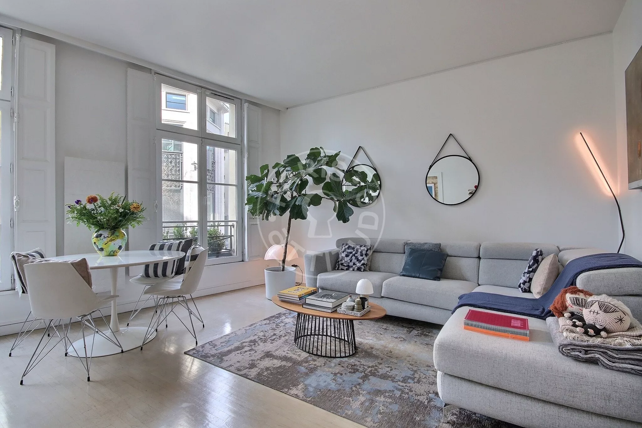 Flat Rue d'Aboukir in Paris
