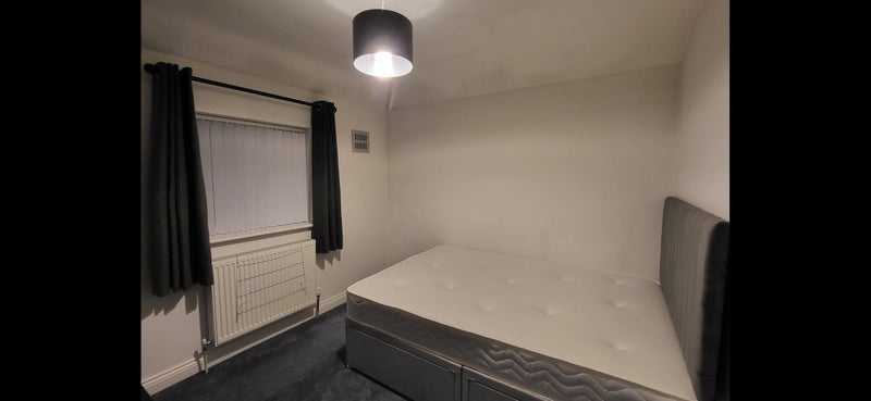 Room Maynard Road in Bristol