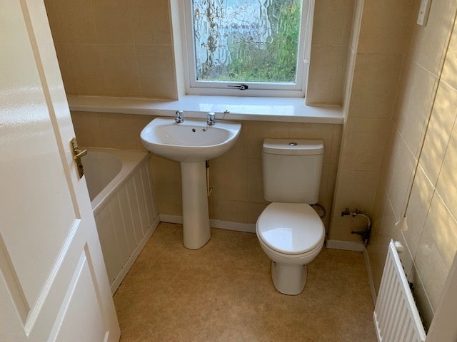 Flat Summerfield Place in Cardiff County