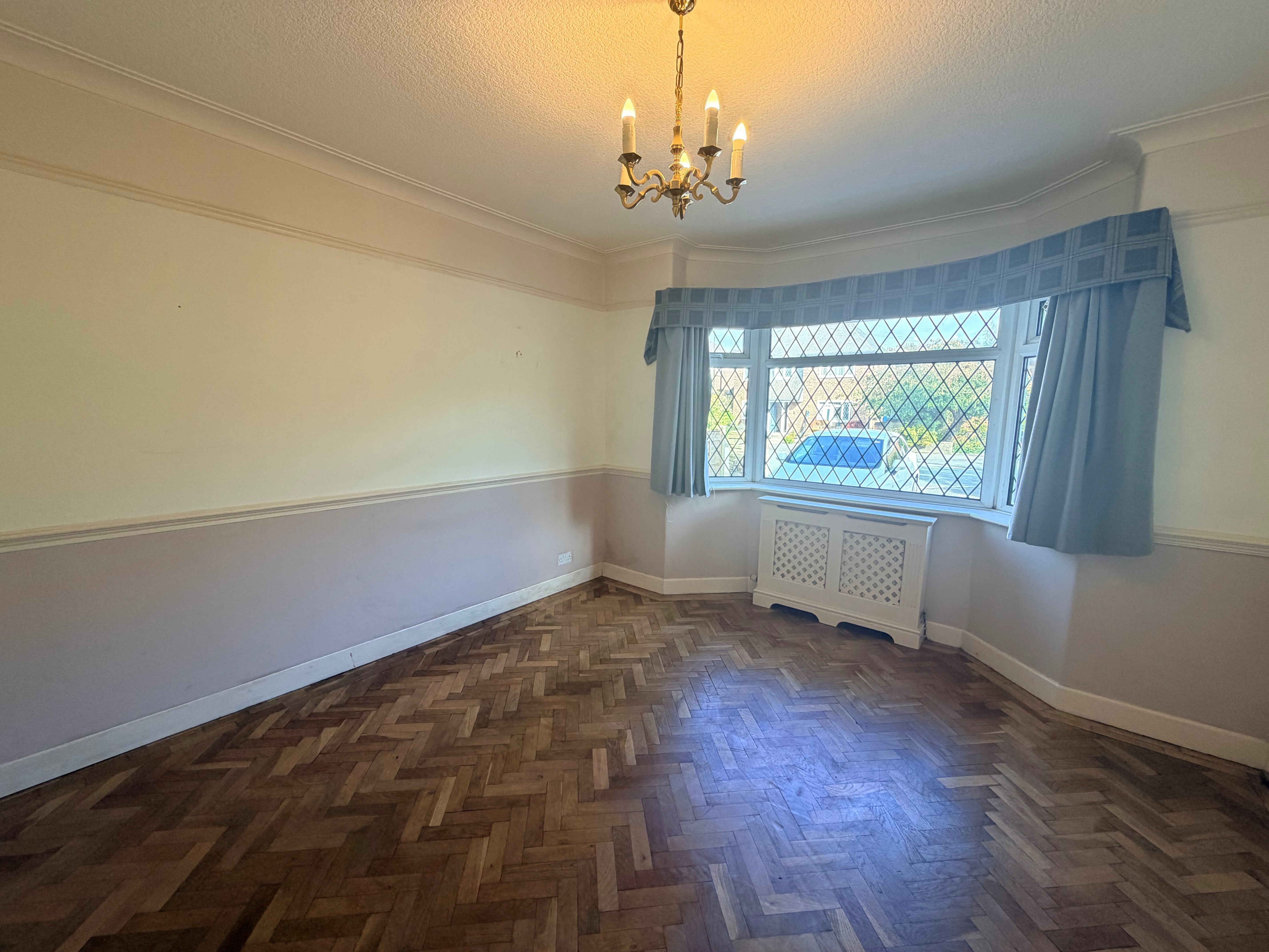 House Tiverton Drive in Trafford