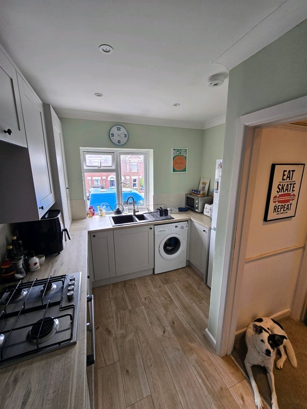 Room Jolliffe Road in Poole