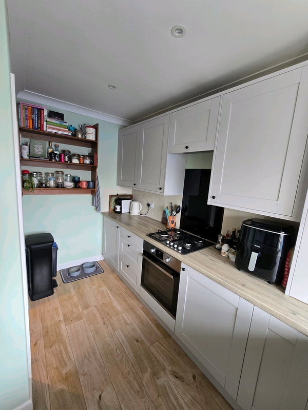 Room Jolliffe Road in Poole