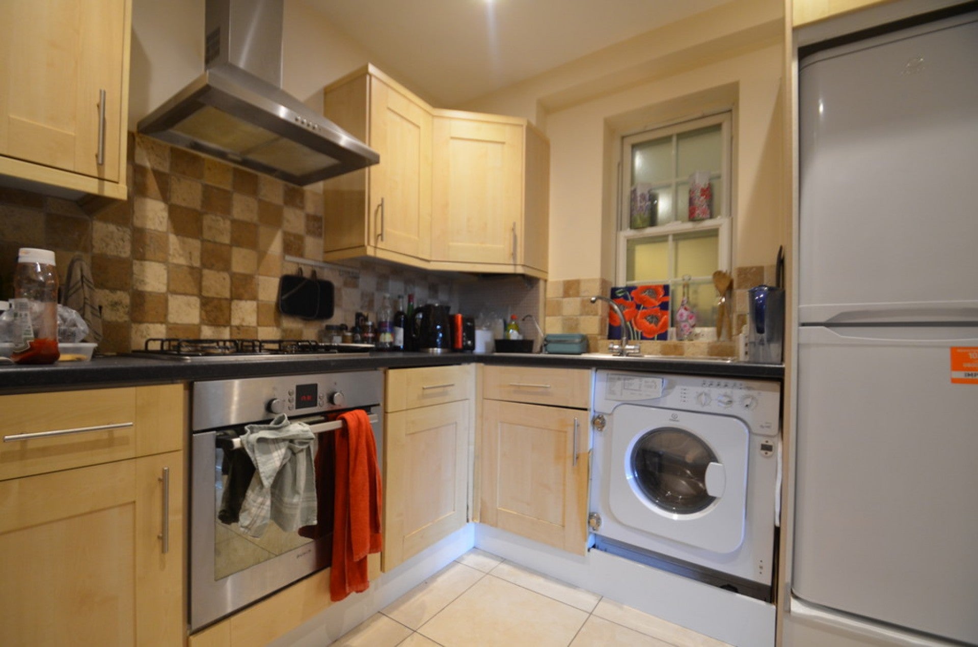 Flat Egham Hill in Borough of Runnymede