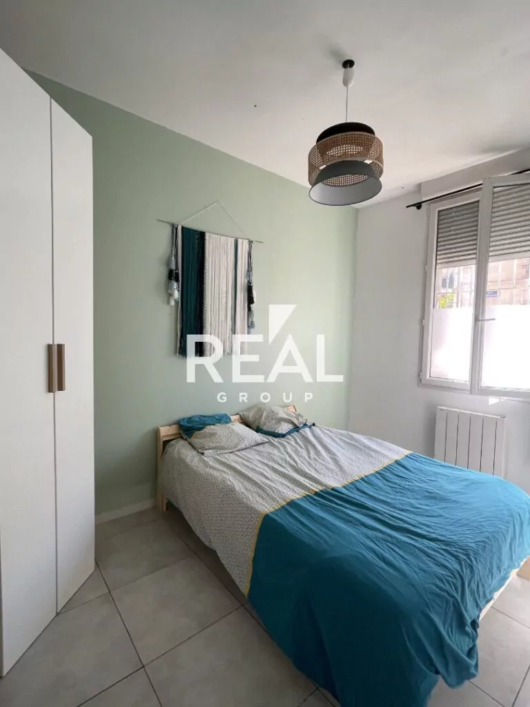 Appartement Rue du Jardin Public à Bordeaux