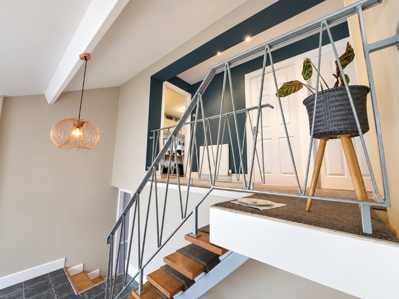Room Highridge Road in Bristol