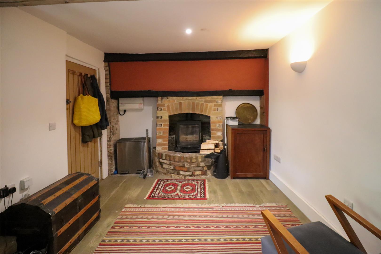 Flat Newnham Street in Ely