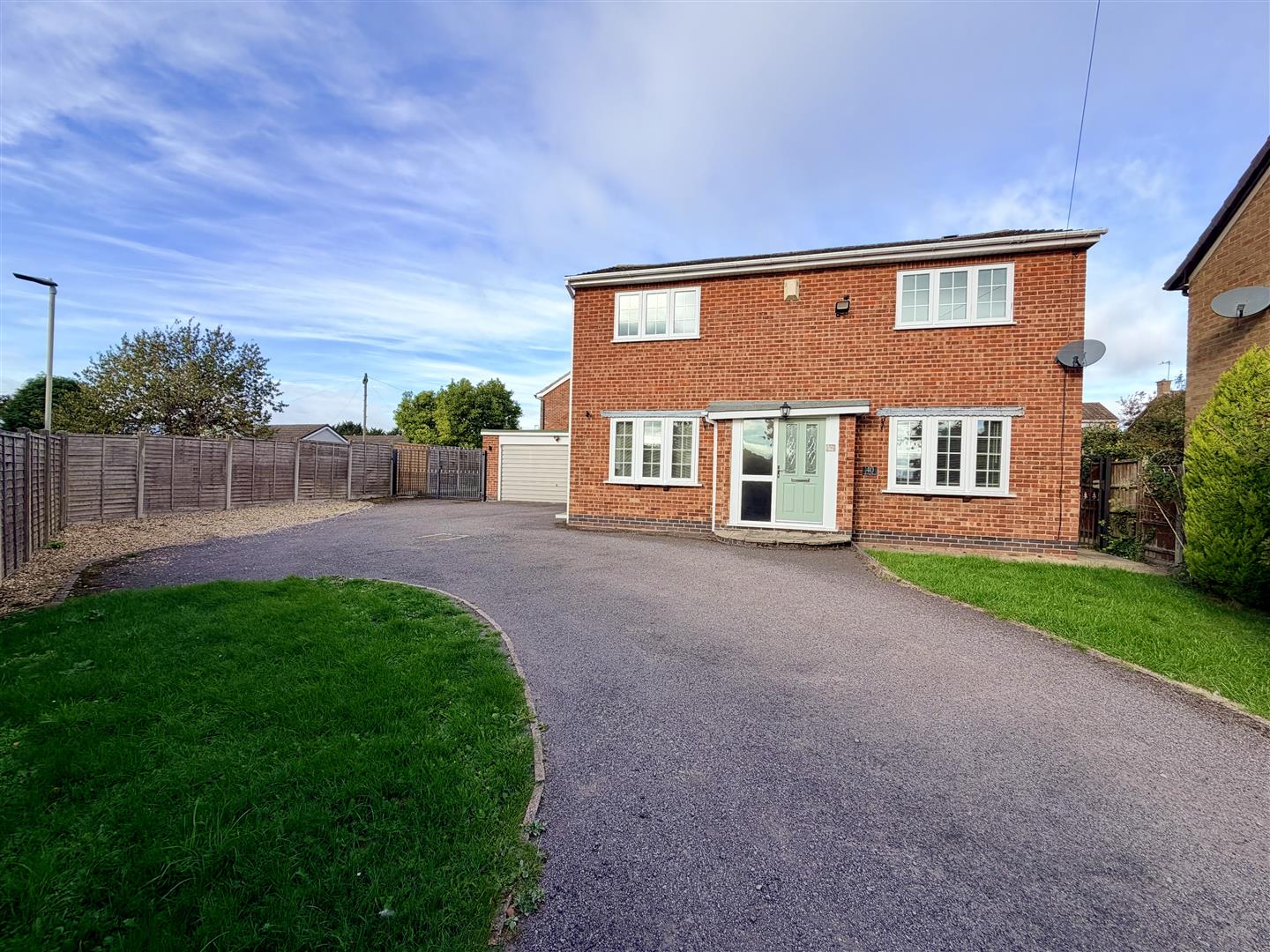 House Old Forge Road in Witherley
