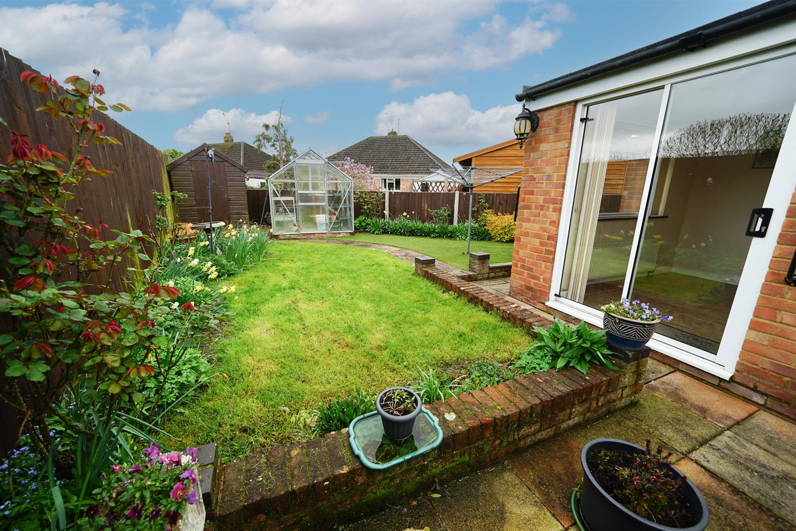 House Clipstone Crescent in Leighton Buzzard
