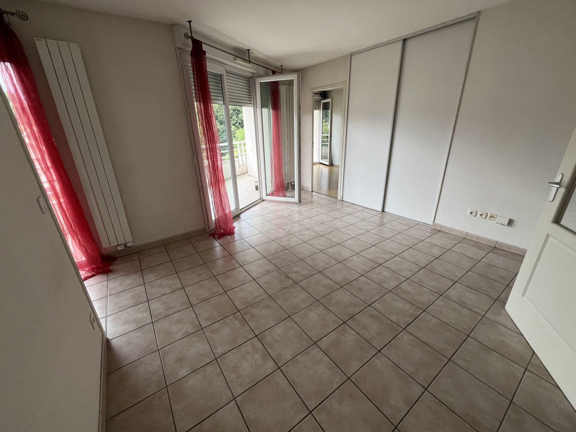 Flat Rue des Taillées in Saint-Martin-d'Hères