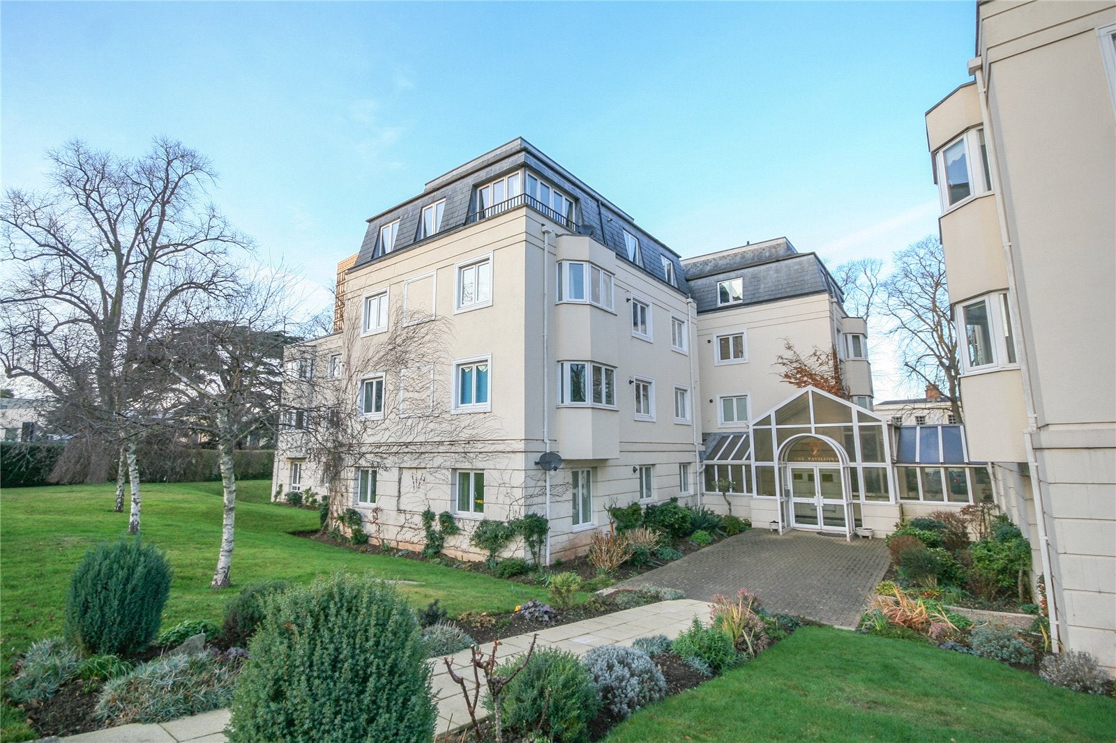Flat Paragon Terrace in Cheltenham