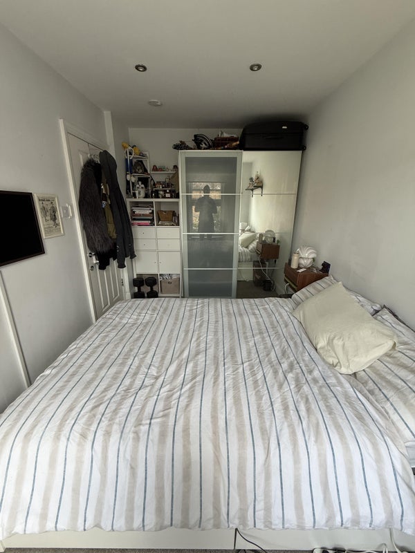 Room Farrant Avenue in Greater London