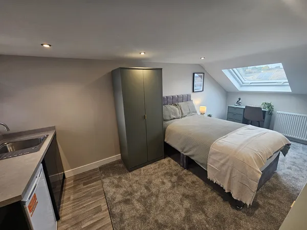 Flat Douglas Road in Maidstone