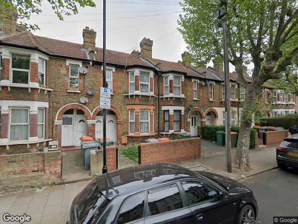 Flat Harold Road in Greater London