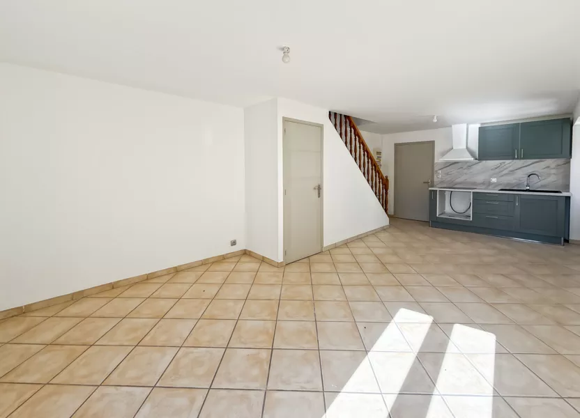 Flat Rue de la Fontaine in Toury