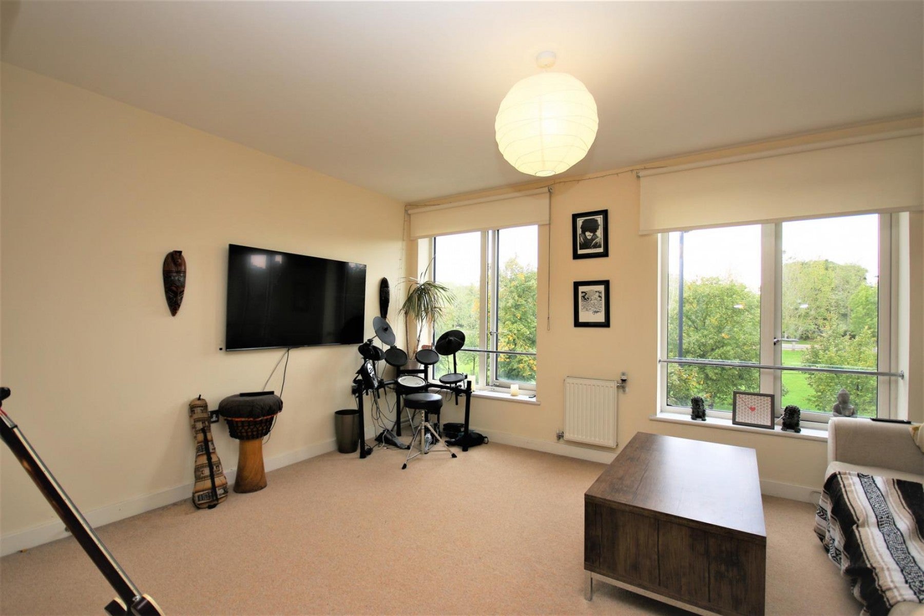 Flat Seven Sisters Road in Greater London