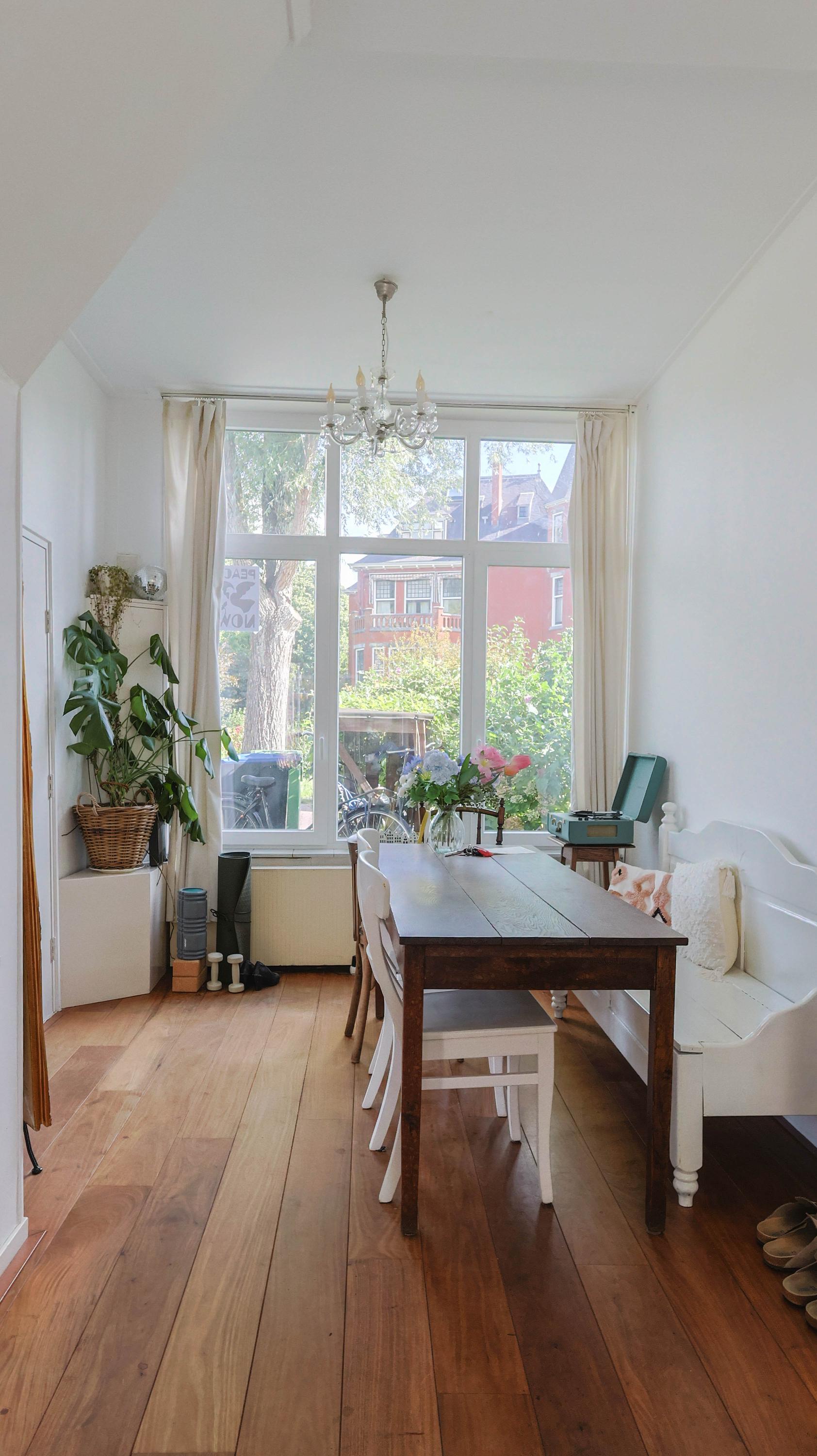 Tussenwoning te huur: Rijn en Schiekade 132, Leiden