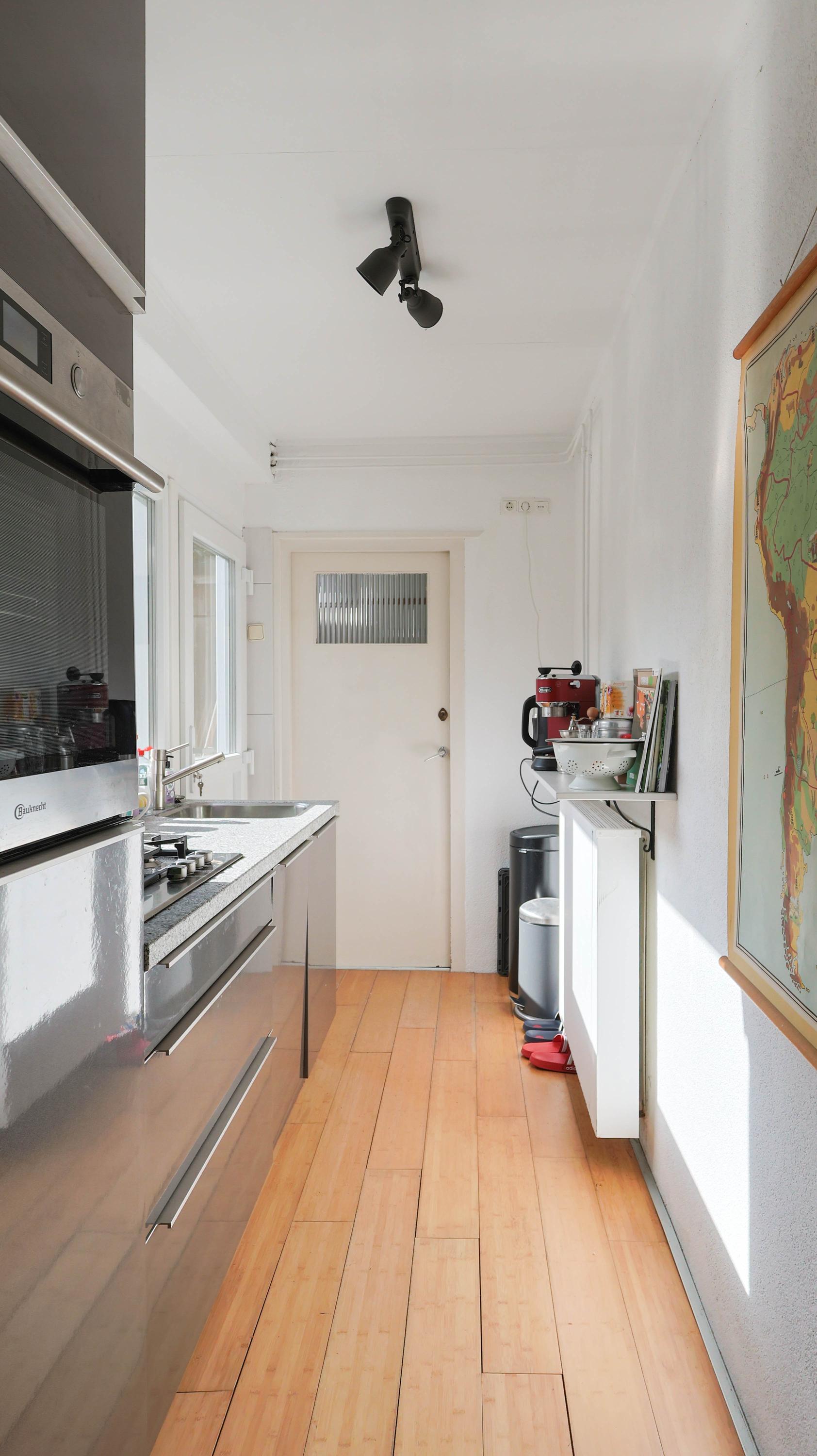 Tussenwoning te huur: Rijn en Schiekade 132, Leiden
