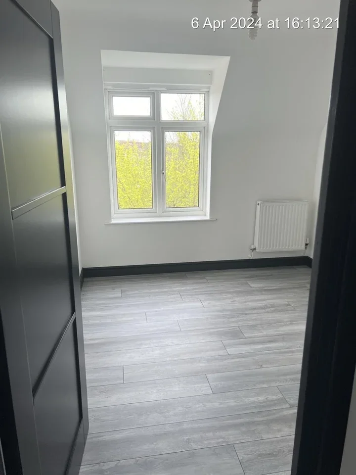 Flat Trinity Avenue in Greater London