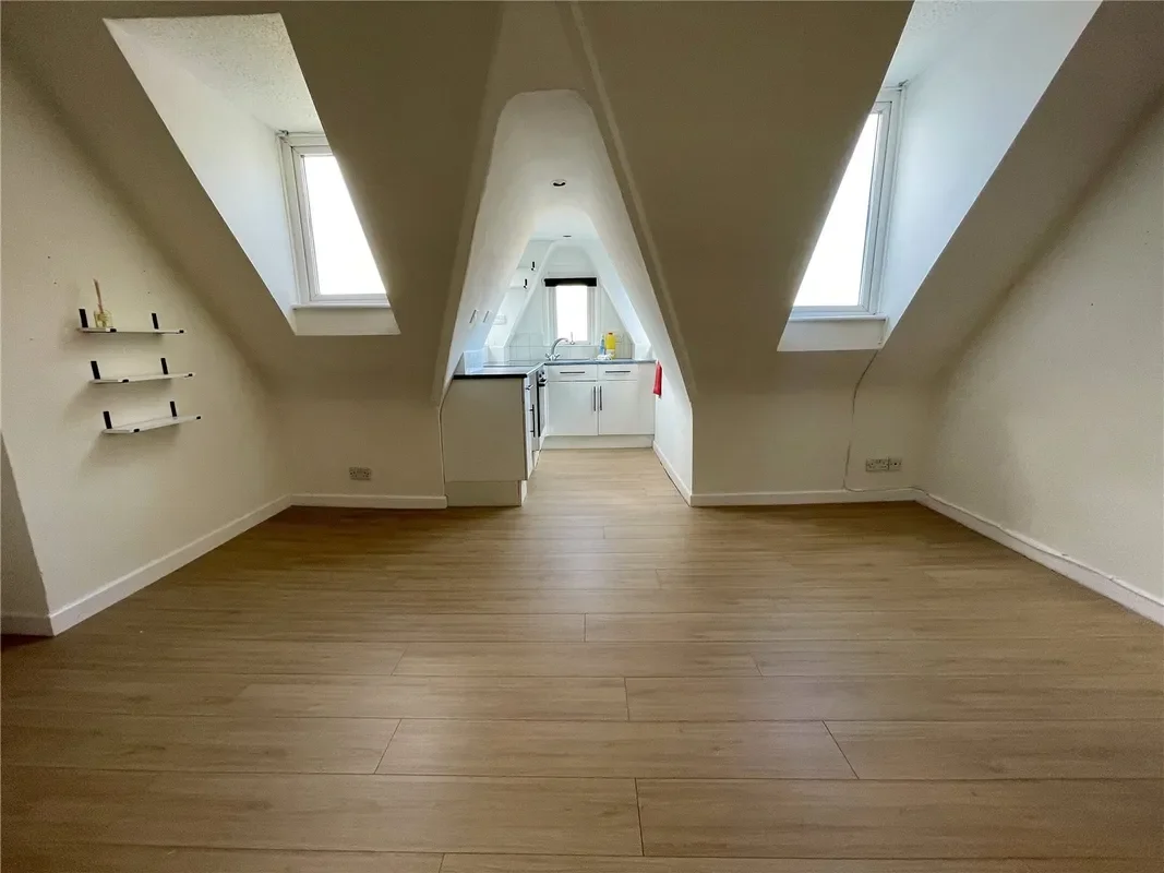 Flat Durley Gardens in Bournemouth