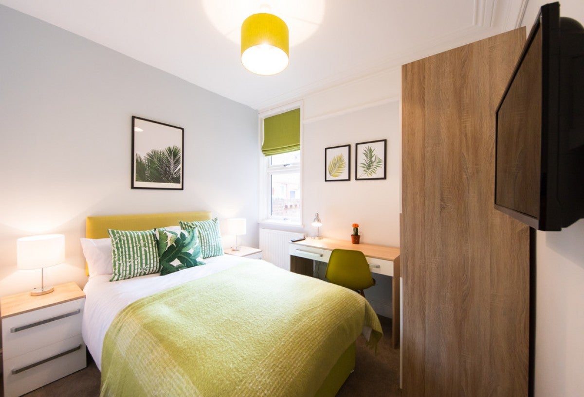 Room Oxford Road in Reading