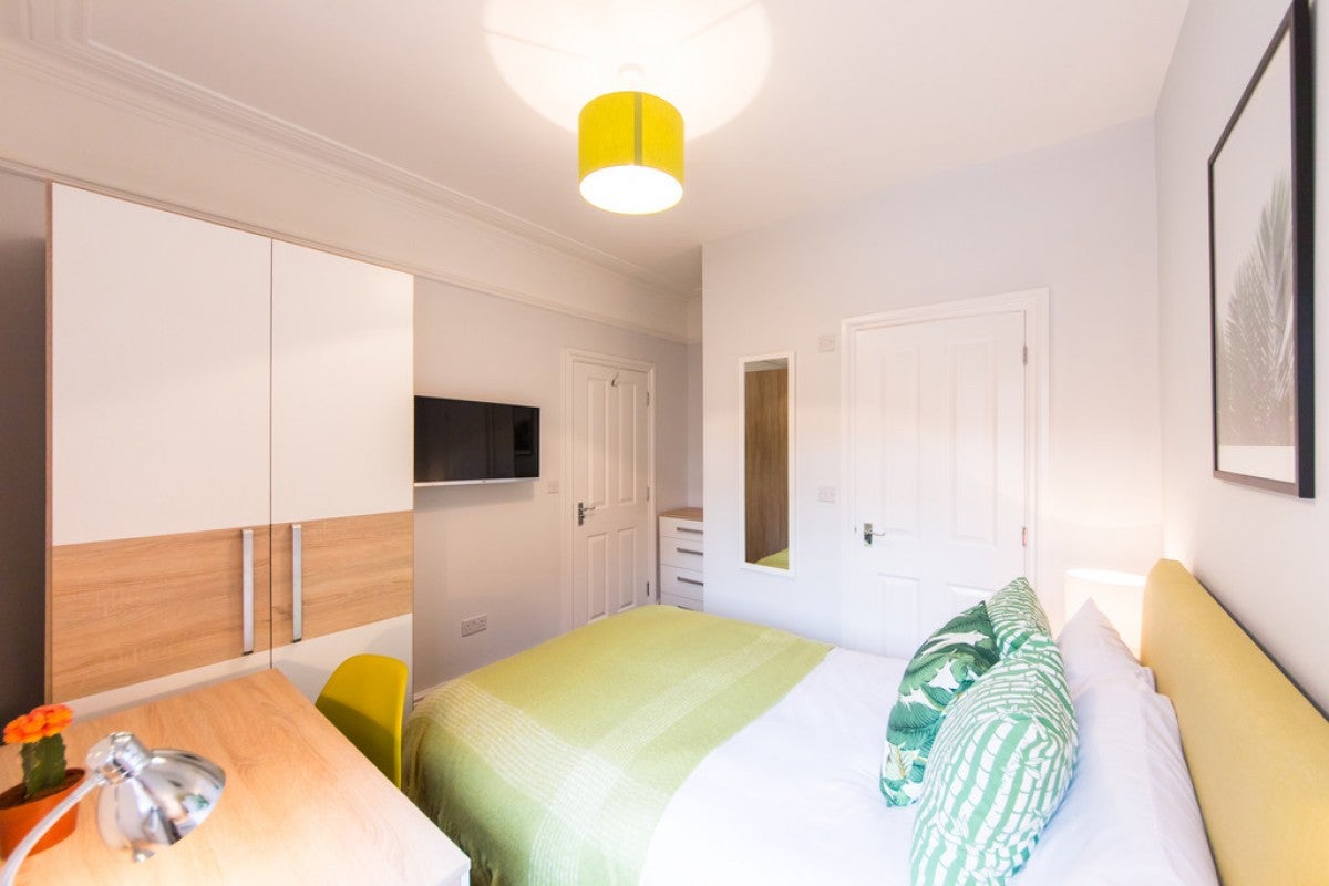 Room Oxford Road in Reading