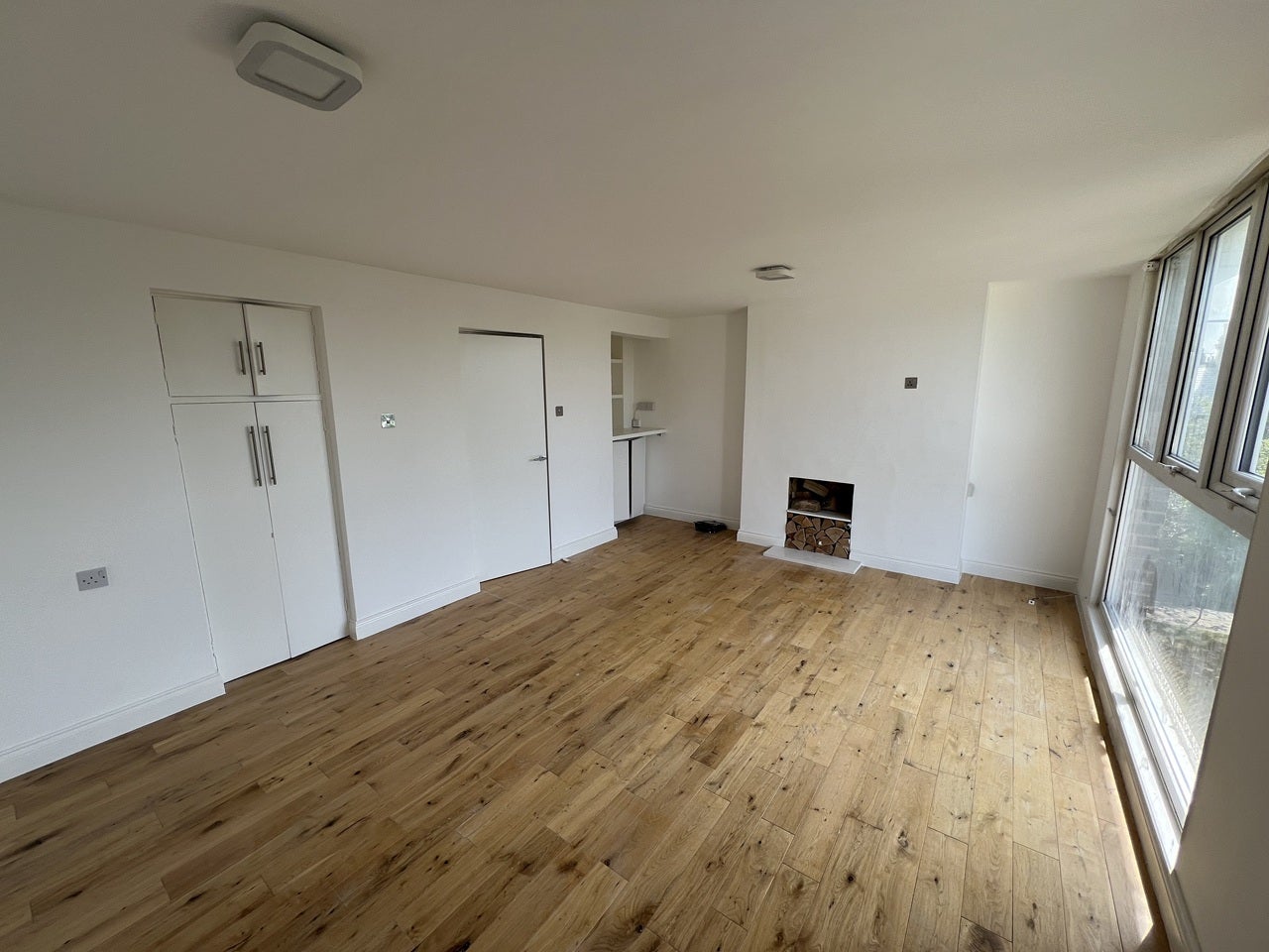 Flat Kilburn Lane in City of Westminster