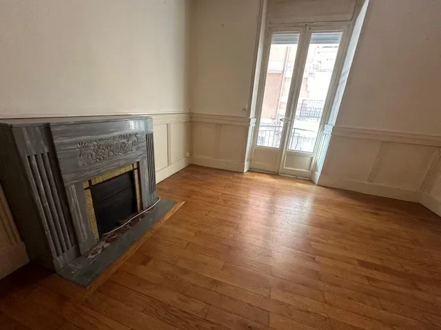 Flat Rue Aubert Dubayet in Grenoble