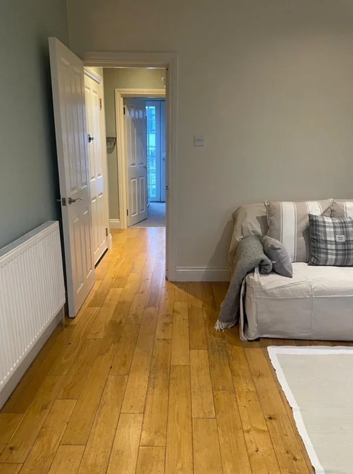 Flat Colston Road in Greater London