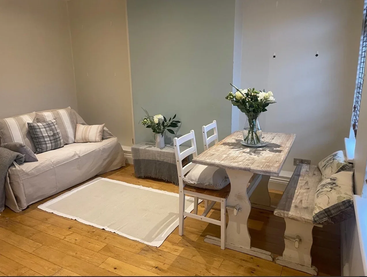 Flat Colston Road in Greater London